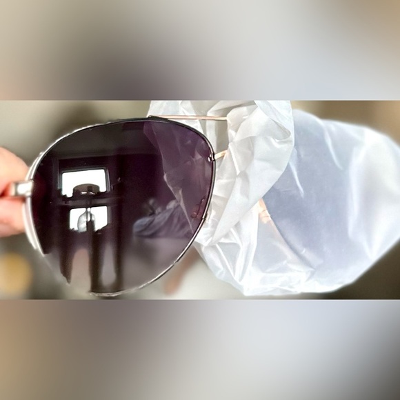 RARE‼️?Ted Baker London??NWT?57mm Aviator Sunglasses display picture 1